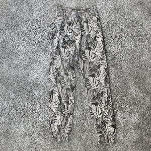 Pact Tropical Leaf Print Cotton Joggers